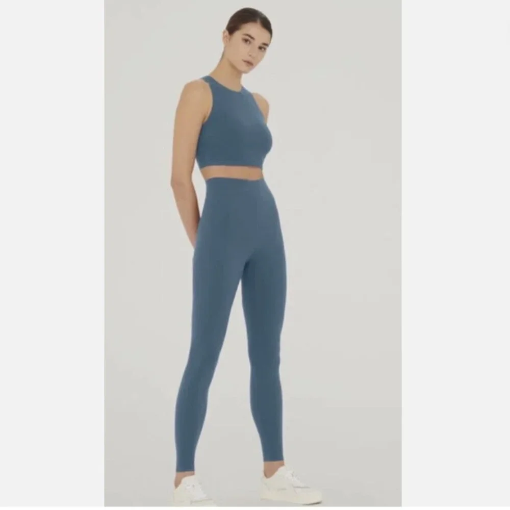 💙 NWOT Wolford Matching Set – High-Waisted Wellness Leggings + W-Bonded Crop To